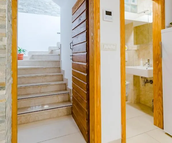 别墅 Luxury Roza *