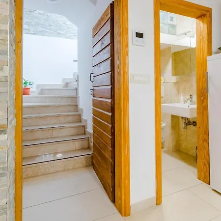 빌라 Luxury Roza *