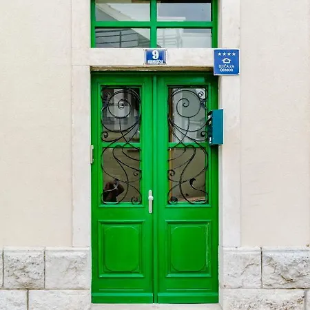 Luxury Roza سبليت